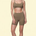 ACTIVE SET SHORT YOGA DARK BROWN